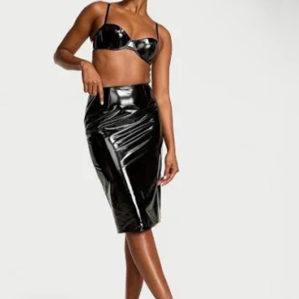 Victoria's Secret Shiny Black Pencil Skirt
